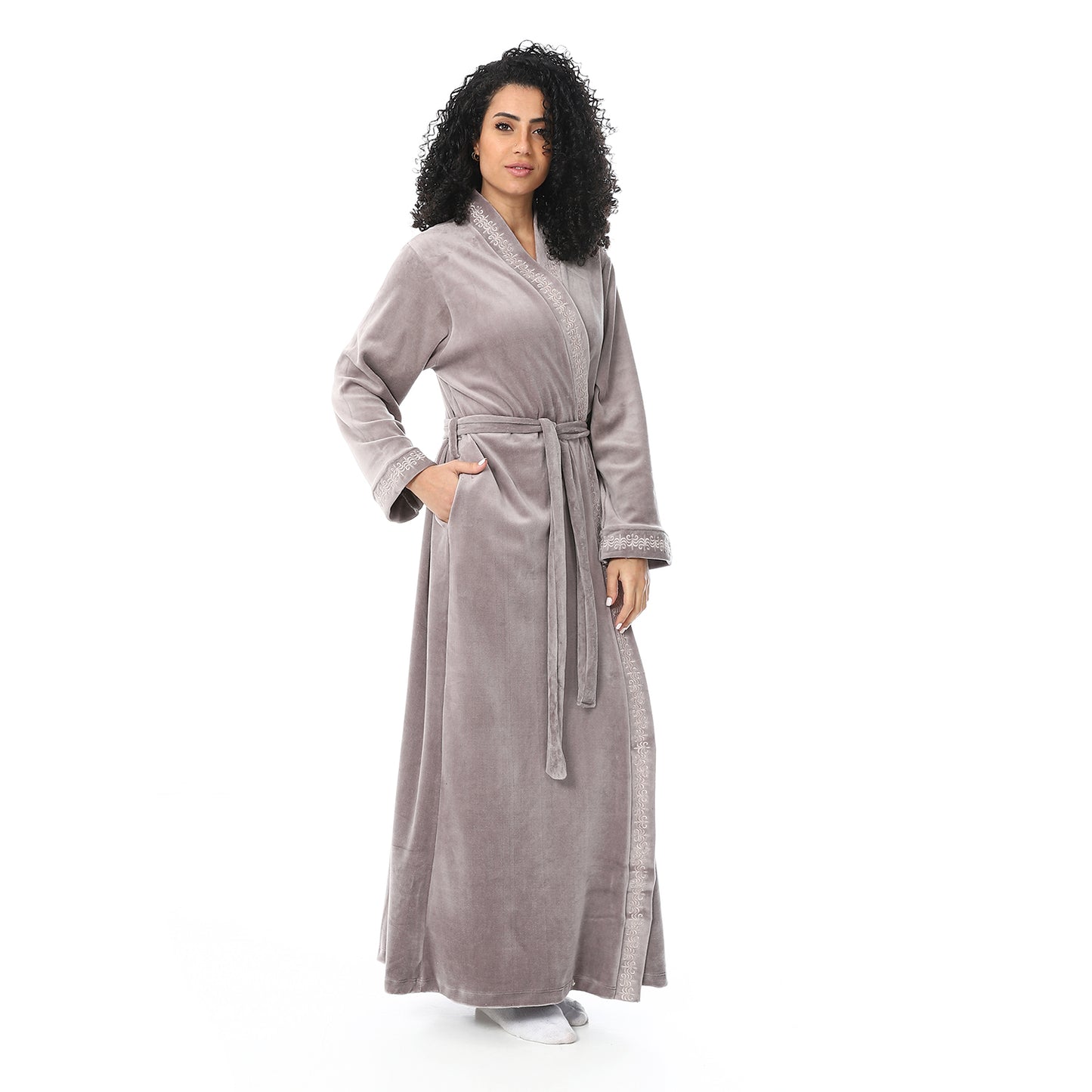 D29-W25 روب شتوي قطيفة طويل