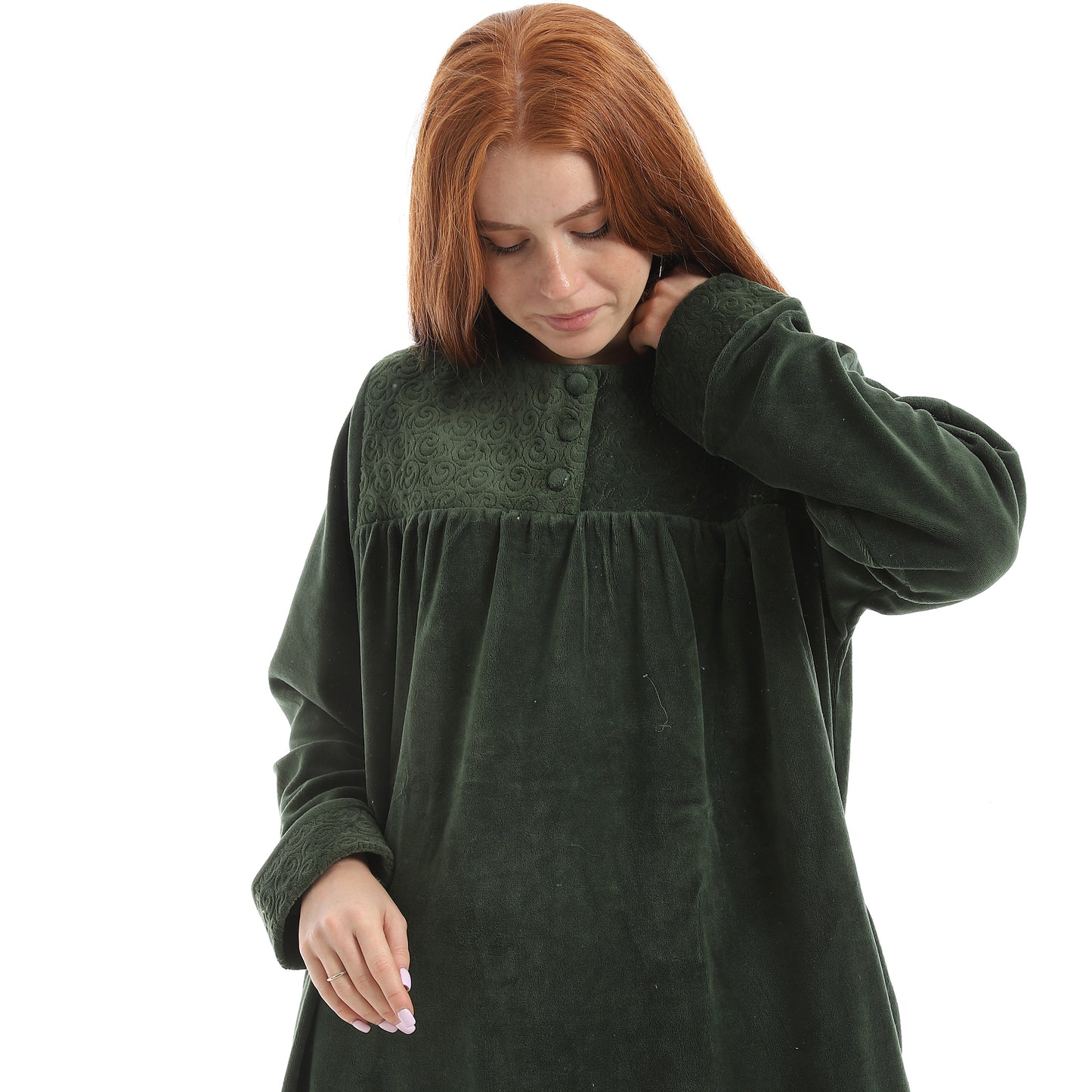 DB23-W26 قميص نوم قطيفة مطرز بسفرة