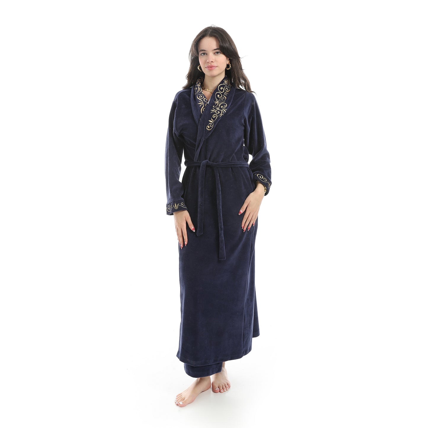 D40-W26 روب شتوي قطيفة طويل مطرز