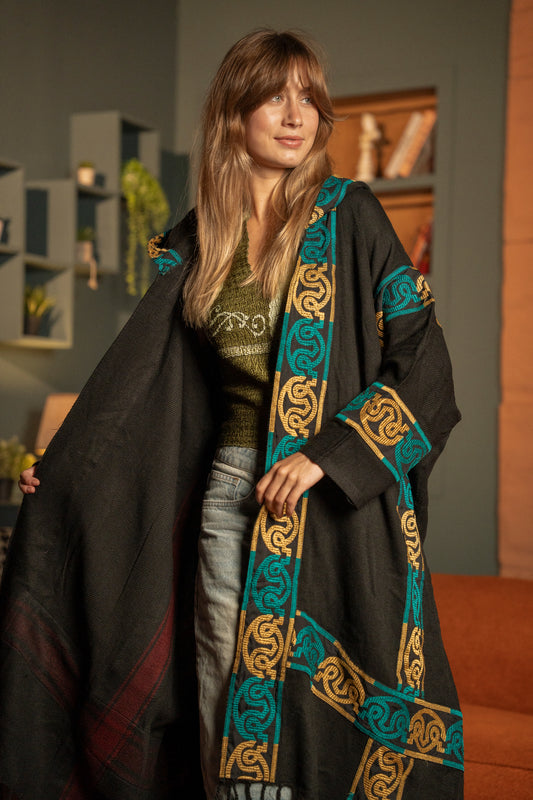 9055 شال حريمي صوف مطرز